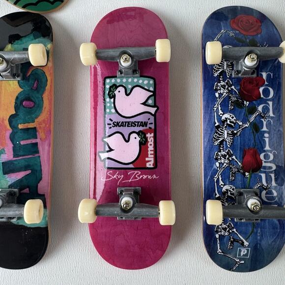 Tech Deck Fingerboards Lot of 11 Element Almost Flip Plan B Skateboard Collectib - Picture 8 of 13